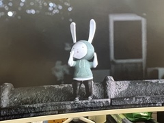 「Luna Hop」は臆病なウサギがソウルの街に色を取り戻していくパズルADV。現代の若者の不安と成長が描かれる［BIC2025］