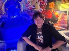 ［インタビュー］「ソニックレーシング クロスワールド」飯塚 隆氏に聞く。誰でも気持ちよく走れるレースゲームが，オールスターでさらに進化する