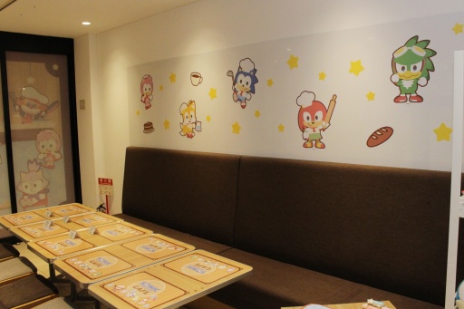 画像ギャラリー No.004のサムネイル画像 / 「SONIC & FRIENDS(ソニック&フレンズ)」コラボカフェ,本日オープン。可愛いソニック達がもてなしてくれる癒やし空間を紹介
