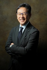 画像ギャラリー No.029のサムネイル画像 / 栗山英樹さんがピッチングを披露。「プロ野球RISING」新TVCM「駆け上がれ、新世代」篇の放送がスタート