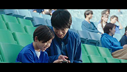 画像ギャラリー No.004のサムネイル画像 / 「サカつく2026」,PVに出演した影山優佳さんへのインタビューが公開に