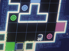 宇宙ステーションからの脱出を目指せ。マップを回転させ，重力を切り替えて攻略するパズルゲーム「SPACE REVOLVER」［BIC2025］