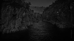 画像ギャラリー No.044のサムネイル画像 / タイムリープモノのサバイバルホラーADV「虧月の夜（きげつのよる）」，Switch向け作品として2026年1月29日に発売決定