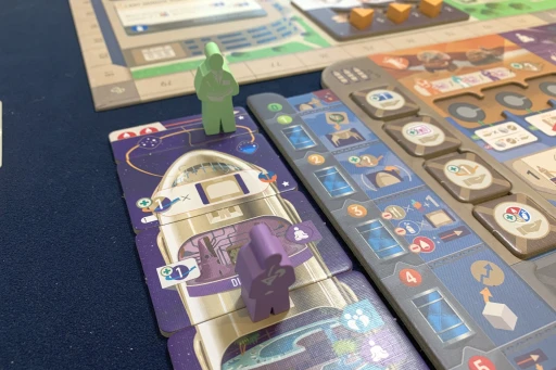 画像ギャラリー No.013のサムネイル画像 / ［プレイレポ］重いのに軽い？ 話題の宇宙旅行ボドゲ「ギャラクティック・クルーズ」は，互恵的なメカニクスが目を惹くワカプレ作品だった