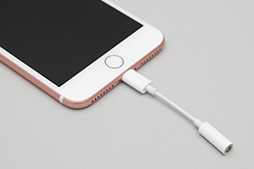 画像ギャラリー No.012のサムネイル画像 / ゲーマー視点での「iPhone 7 Plus」レビュー。高性能で安定したゲーム環境を実現した新iPhoneの魅力とは?