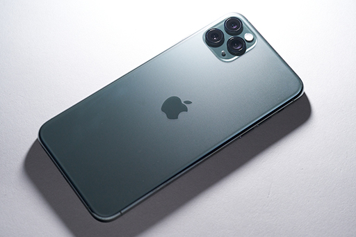 画像ギャラリー No.009のサムネイル画像 / ボトムズみたいなビジュアルの「iPhone 11 Pro Max」レビュー。むせるほど安定したゲーム向け端末で機種変更検討中の人にお勧めだ