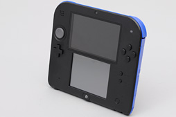 画像ギャラリー No.003のサムネイル画像 / 「Nintendo 2DS」分解レポート。立体視非対応の“廉価版3DS”,その中身は?