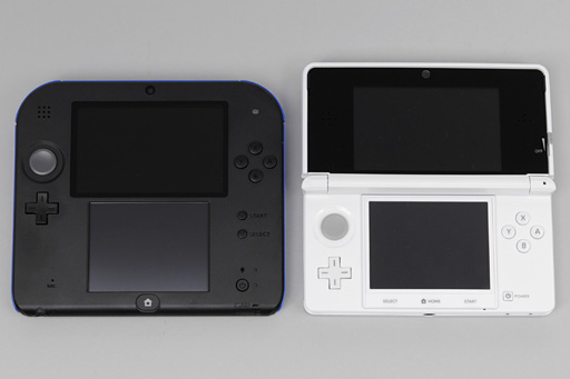 画像ギャラリー No.007のサムネイル画像 / 「Nintendo 2DS」分解レポート。立体視非対応の“廉価版3DS”,その中身は?