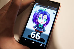 画像ギャラリー No.016のサムネイル画像 / KDDI,「INFOBAR A02」を発表。2月中旬の発売前に軽く触ってみた