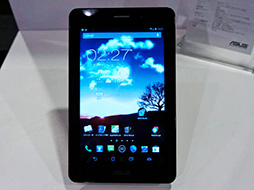 画像ギャラリー No.025のサムネイル画像 / ASUS，国内初のAtom採用Androidタブレットとなる「Fonepad」を4月25日に発売。SIMロックフリーの3G通信機能搭載