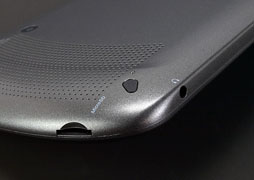 画像ギャラリー No.007のサムネイル画像 / 携帯ゲーム機のようなコントローラを搭載したAndroidタブレット「SUPERGAMER俺」が販売開始。賞金総額60万円のゲームコンテストも始まる