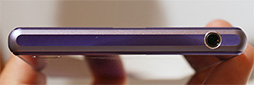 画像ギャラリー No.014のサムネイル画像 / KDDIの2013冬モデルスマートフォン&タブレットを触ってきた。スペックは横一線で使い勝手に工夫を凝らした製品が目立つ