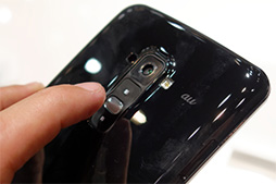 画像ギャラリー No.010のサムネイル画像 / KDDIの2014春モデルのスマートフォン&タブレットをチェック。大画面ファブレットにコンパクトなハイスペック機と充実したラインナップ