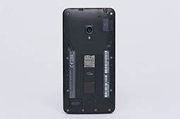 画像ギャラリー No.011のサムネイル画像 / ASUS製スマホ「ZenFone 5」ファーストインプレッション。SIMロックフリーで低価格なLTE対応スマホの実力は?