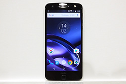 画像ギャラリー No.002のサムネイル画像 / Motorolaの新SIMフリースマホ「Moto Z」&「Moto Z Play」をじっくりチェック。ベンチは不許可でもデレステはプレイしてきた