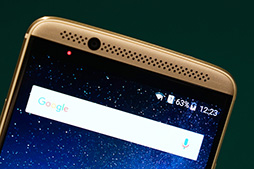 画像ギャラリー No.011のサムネイル画像 / ZTE製スマートフォン「AXON 7」テストレポート。新世代フラグシップ機は,性能と音と映像のバランスが良好な,ゲームに適した1台だ