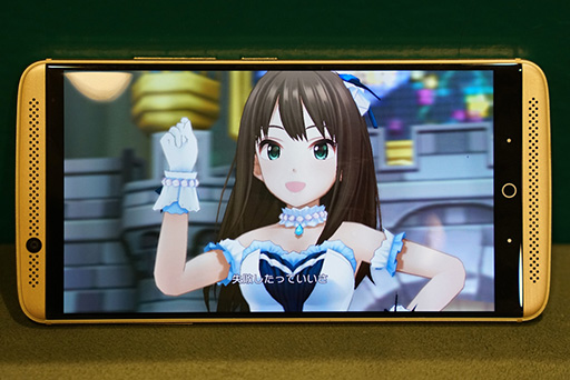 画像ギャラリー No.028のサムネイル画像 / ZTE製スマートフォン「AXON 7」テストレポート。新世代フラグシップ機は,性能と音と映像のバランスが良好な,ゲームに適した1台だ