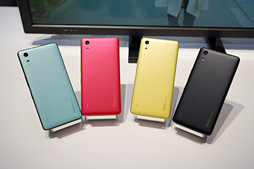 画像ギャラリー No.014のサムネイル画像 / au，2018年春モデルスマートフォンとタブレットを発表。いずれもエントリー市場向け