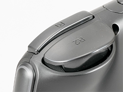 画像ギャラリー No.012のサムネイル画像 / Android搭載小型ゲーム機「Odin Pro」を写真でチェック。ゲームパッドが想像以上の出来栄えだ