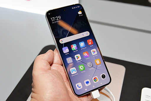 画像ギャラリー No.014のサムネイル画像 / Xiaomiが2024年モデルのハイエンドスマホ「Xiaomi 14 Ultra」などを発表。Leicaと協業した4眼式カメラを搭載