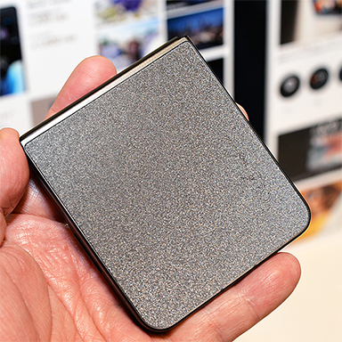 画像ギャラリー No.006のサムネイル画像 / 税込約8万円の折りたたみ式スマートフォン「nubia Flip 5G」が国内発売