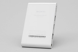 画像ギャラリー No.008のサムネイル画像 / 「PlayStation Vita TV」分解レポート。約1万円から買える「据え置き型Vita」は,格好よくスマートなキカイだった