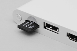 画像ギャラリー No.014のサムネイル画像 / 「PlayStation Vita TV」分解レポート。約1万円から買える「据え置き型Vita」は,格好よくスマートなキカイだった