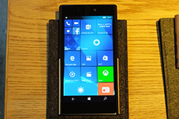 画像ギャラリー No.002のサムネイル画像 / Continuum機能にも対応予定のWindows Phone「NuAns Neo」が2016年1月発売