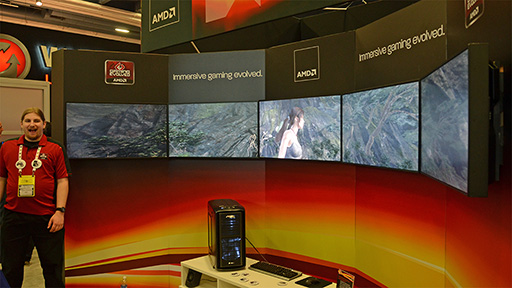 画像ギャラリー No.018のサムネイル画像 / ［GDC 2013］PS4のコントローラが披露。大手の出展増加で年々規模が拡大するGDC展示会場レポート（1）