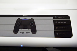 画像ギャラリー No.004のサムネイル画像 / ［E3 2013］PlayStation 4にさっそく触ってみた。「DUALSHOCK 4」は持ちやすさとアナログスティック＆トリガーの操作性が向上