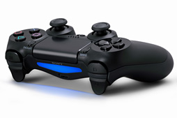 画像ギャラリー No.009のサムネイル画像 / ［E3 2013］PlayStation 4にさっそく触ってみた。「DUALSHOCK 4」は持ちやすさとアナログスティック＆トリガーの操作性が向上