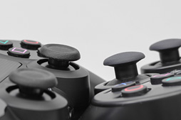 画像ギャラリー No.005のサムネイル画像 / 「PlayStation 4」分解レポート。AMDのカスタムAPUを搭載する新世代マシンは,とてもゲーム機らしいゲーム機だった