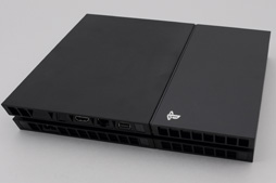 画像ギャラリー No.017のサムネイル画像 / 「PlayStation 4」分解レポート。AMDのカスタムAPUを搭載する新世代マシンは,とてもゲーム機らしいゲーム機だった