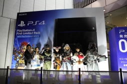 画像ギャラリー No.004のサムネイル画像 / PlayStation 4のカウントダウンイベントが銀座で開催。多数のゲームクリエイターや著名人が集結した会場の模様をレポート