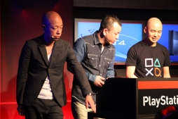 画像ギャラリー No.017のサムネイル画像 / PlayStation 4のカウントダウンイベントが銀座で開催。多数のゲームクリエイターや著名人が集結した会場の模様をレポート