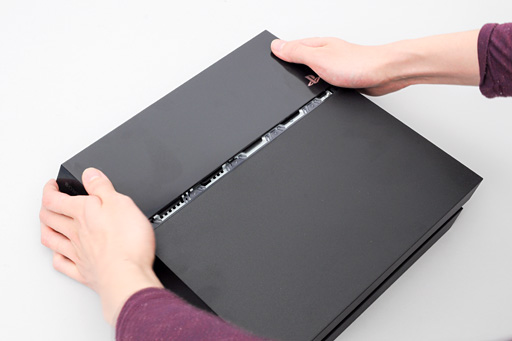 画像ギャラリー No.003のサムネイル画像 / PS4の内蔵HDD交換,完全ガイド。自己責任ながら難度は低め