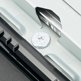 画像ギャラリー No.011のサムネイル画像 / 新型PS4「CUH-1200」分解レポート。軽量化と省電力化を実現した背景には,筐体と基板のシンプル化があった