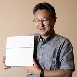 画像ギャラリー No.002のサムネイル画像 / ［TGS 2015］PS4の値下げやPlayStation VRについて，SCEワールドワイド・スタジオの吉田修平氏に合同インタビュー