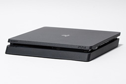 画像ギャラリー No.019のサムネイル画像 / 新型PS4「CUH-2000」分解レポート。カスタムAPUの刷新で生まれた余裕を小型化に振った,順当な進化版を見る