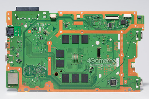 画像ギャラリー No.060のサムネイル画像 / 新型PS4「CUH-2000」分解レポート。カスタムAPUの刷新で生まれた余裕を小型化に振った,順当な進化版を見る