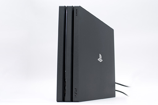 画像ギャラリー No.002のサムネイル画像 / 「PlayStation 4 Pro」分解レポート。「ソニーが今後もPS4の性能向上を続けていく可能性」に期待できるハードウェア設計だ