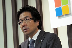 画像ギャラリー No.002のサムネイル画像 / Xbox Oneは2013年中には出ない? 日本マイクロソフトのゲームビジネスはどうなる? 日本マイクロソフトのキーパーソン3名に直球で聞いてきた
