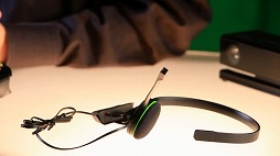 画像ギャラリー No.004のサムネイル画像 / Xbox広報担当“メイジャー・ネルソン”による,Xbox Oneの製品ボックスを開封する動画が公開