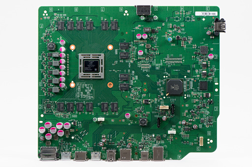 画像ギャラリー No.041のサムネイル画像 / 「Xbox One」分解レポート。これはシンプルさと合理性をとことん突き詰めたハードだ