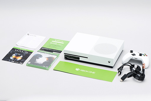画像ギャラリー No.006のサムネイル画像 / 「Xbox One S」分解レポート。内部構造のシンプルさは維持しつつ,カスタムAPUの低消費電力効果を小型化に活かしたマシンだった