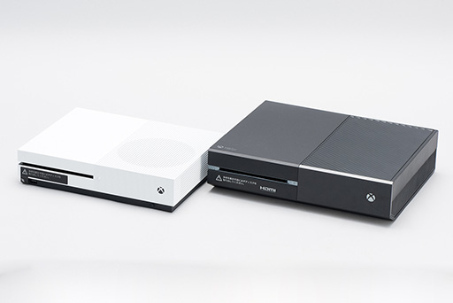 画像ギャラリー No.007のサムネイル画像 / 「Xbox One S」分解レポート。内部構造のシンプルさは維持しつつ,カスタムAPUの低消費電力効果を小型化に活かしたマシンだった