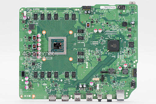画像ギャラリー No.055のサムネイル画像 / 「Xbox One S」分解レポート。内部構造のシンプルさは維持しつつ,カスタムAPUの低消費電力効果を小型化に活かしたマシンだった