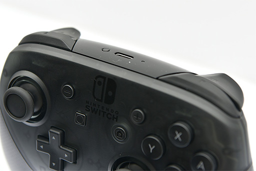 画像ギャラリー No.022のサムネイル画像 / 写真で見る「Nintendo Switch」。本体やドックだけでなく,専用ゲームパッド「Joy-Con」にも注目せよ