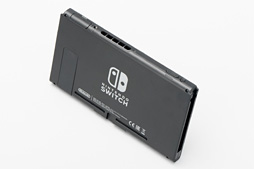 画像ギャラリー No.016のサムネイル画像 / 「Nintendo Switch」分解レポート。「任天堂はどんな新しいことを提供してくれるのか」と期待が膨らむ内部構造だ