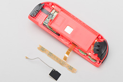 画像ギャラリー No.084のサムネイル画像 / 「Nintendo Switch」分解レポート。「任天堂はどんな新しいことを提供してくれるのか」と期待が膨らむ内部構造だ